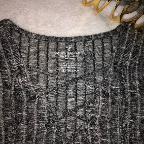 Short sleeve American Eagle top - Picture 2 of 3